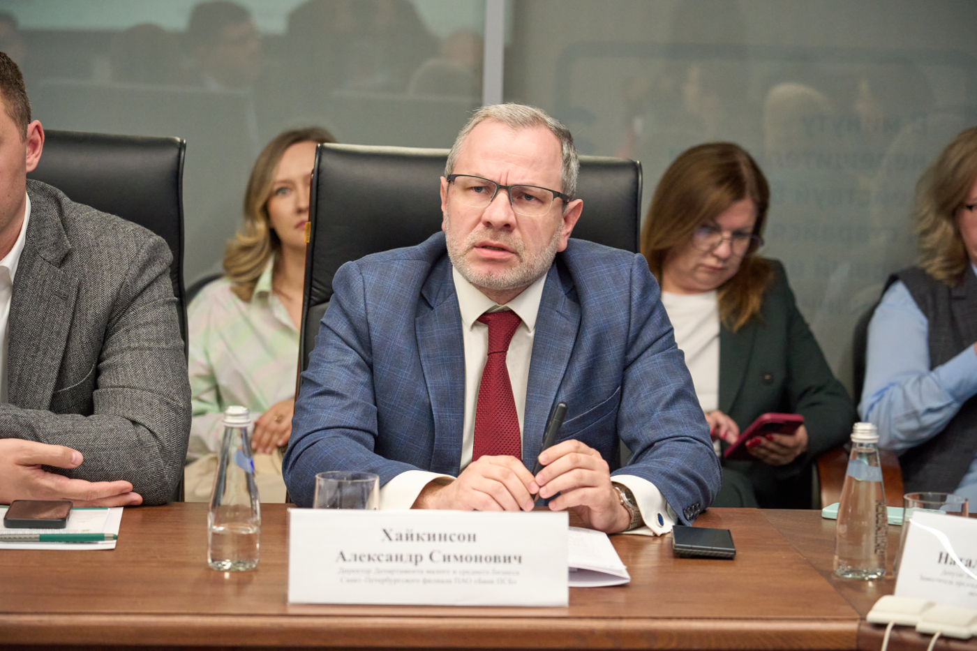 Хайкинсон Александр Симонович — директор департамента по работе с клиентами среднего и малого бизнеса Санкт-Петербургского филиала ПСБ