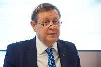 ������� ������� ������������ � �������������� �� ������ ���� ���������������� � �����-����������