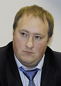 Владислава Анисимова,  заместителя директора Северо-Западной дирекции ОАО СК «РОСНО»