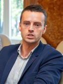 Директор по продажам холдинга AAG Игорь Бадиков